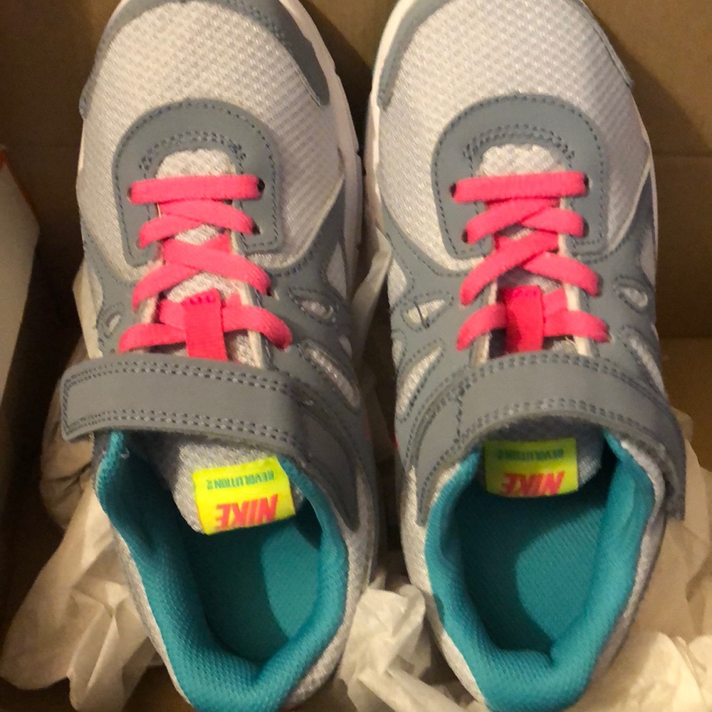 Nike girls sneakers